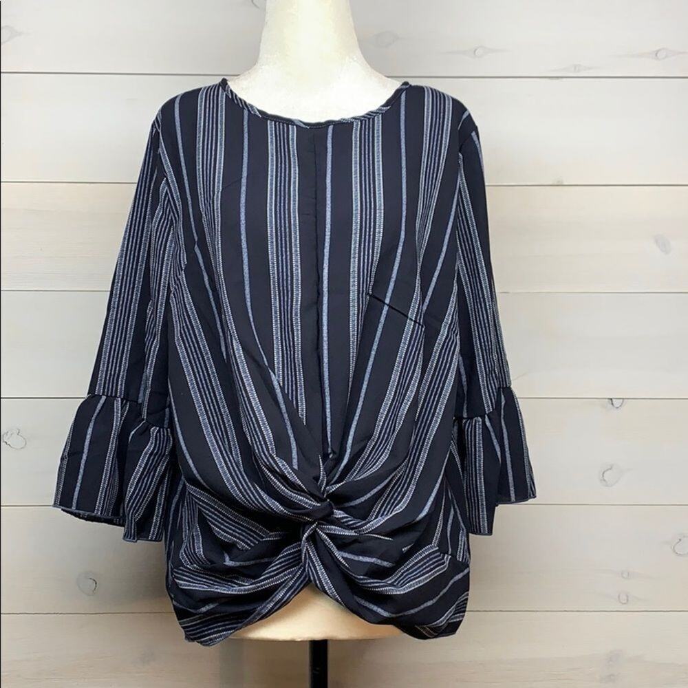 NWT Anthropology Lavender Field Blouse Blue and white striped sz L
Sz L